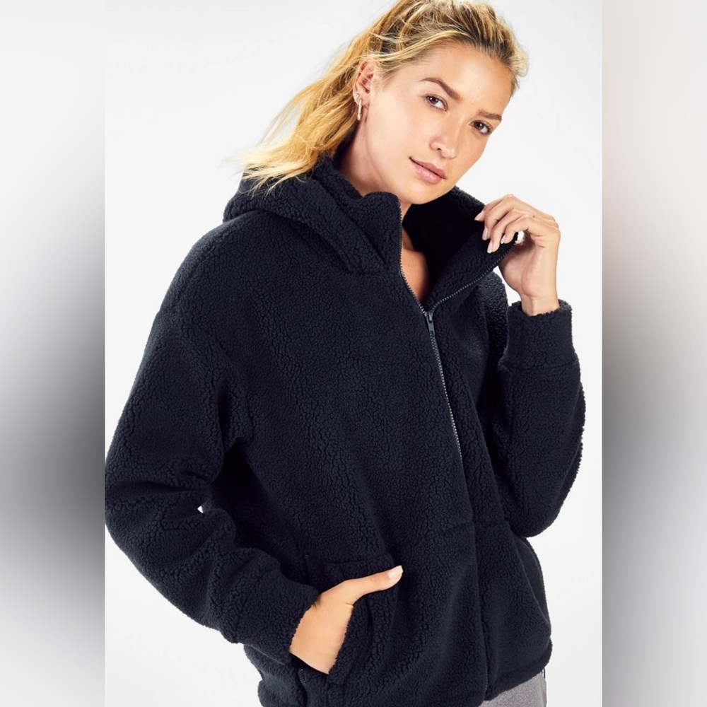 Fabletics lotta Sherpa black size smalll winter jacket
